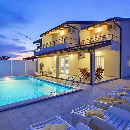 Villa Sanja Plovanija Екстер'єр фото