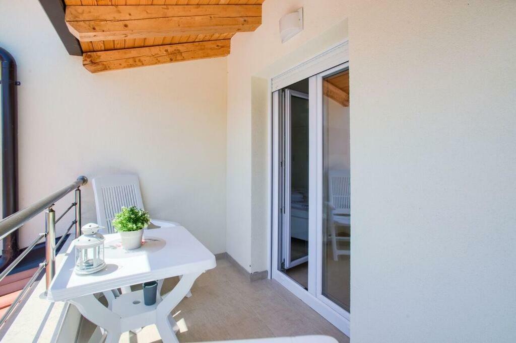 Villa Sanja Plovanija Екстер'єр фото