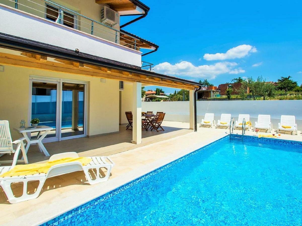 Villa Sanja Plovanija Екстер'єр фото